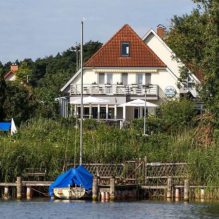 Hotel Am Fleesensee Мальхов Экстерьер фото